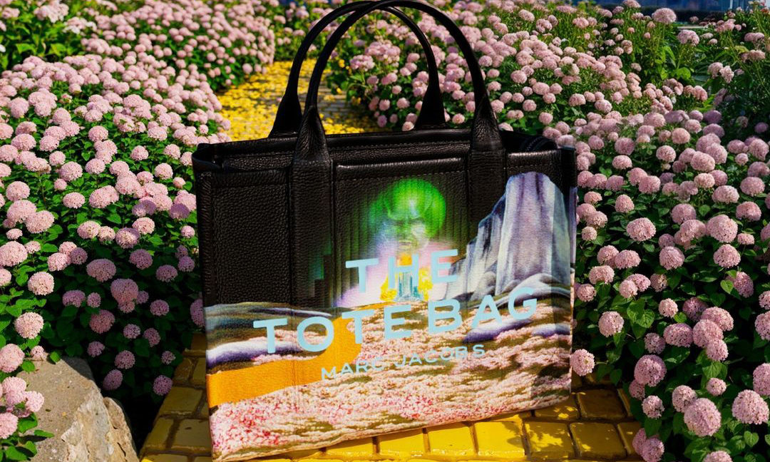 MARC JACOBS 推出《绿野仙踪》主题限定系列