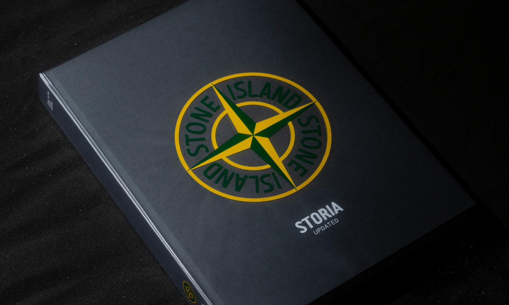 Stone Island 推出再版《Storia: Updated》