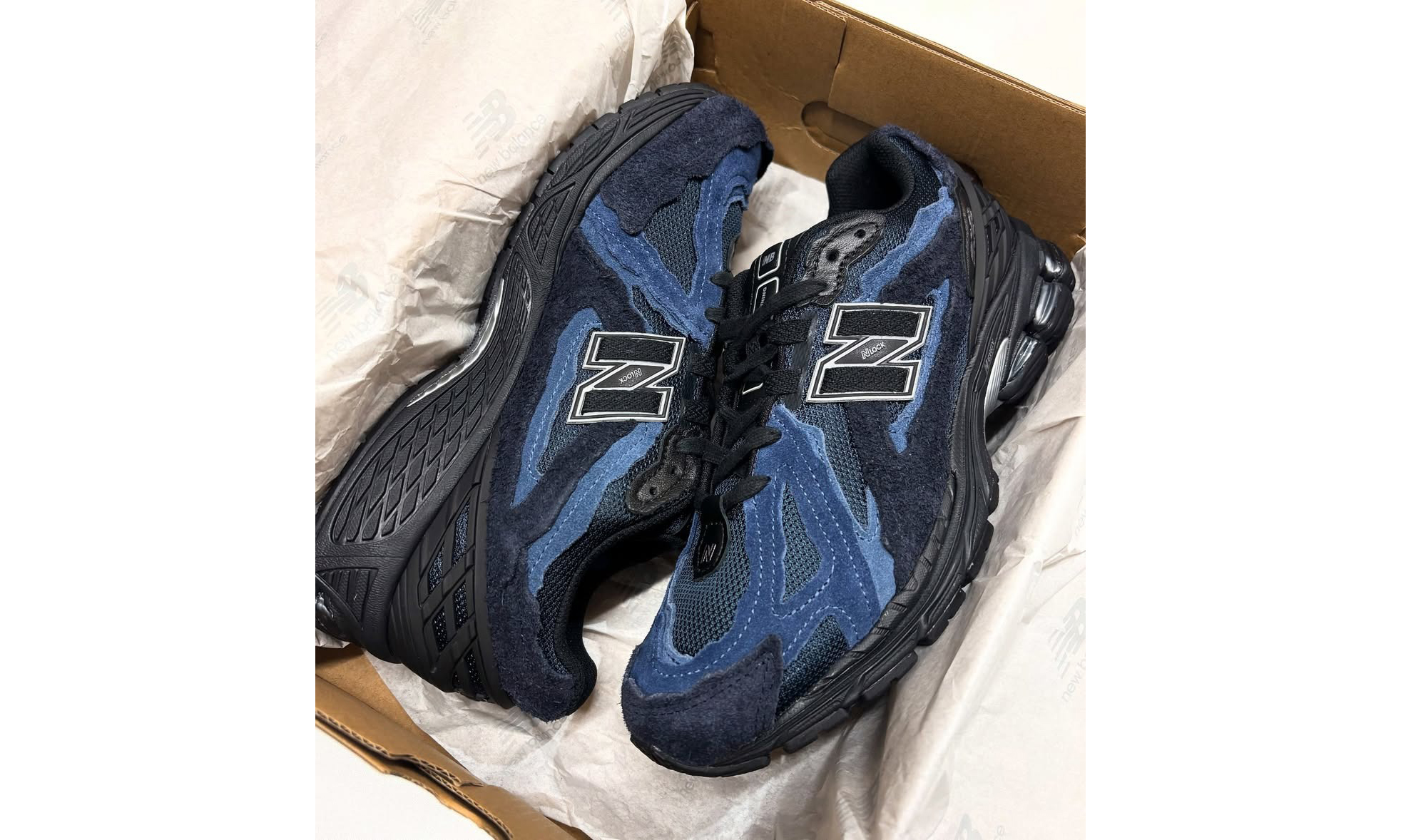 atmos x New Balance 1906D 限定配色「Deep Sea」即将发售