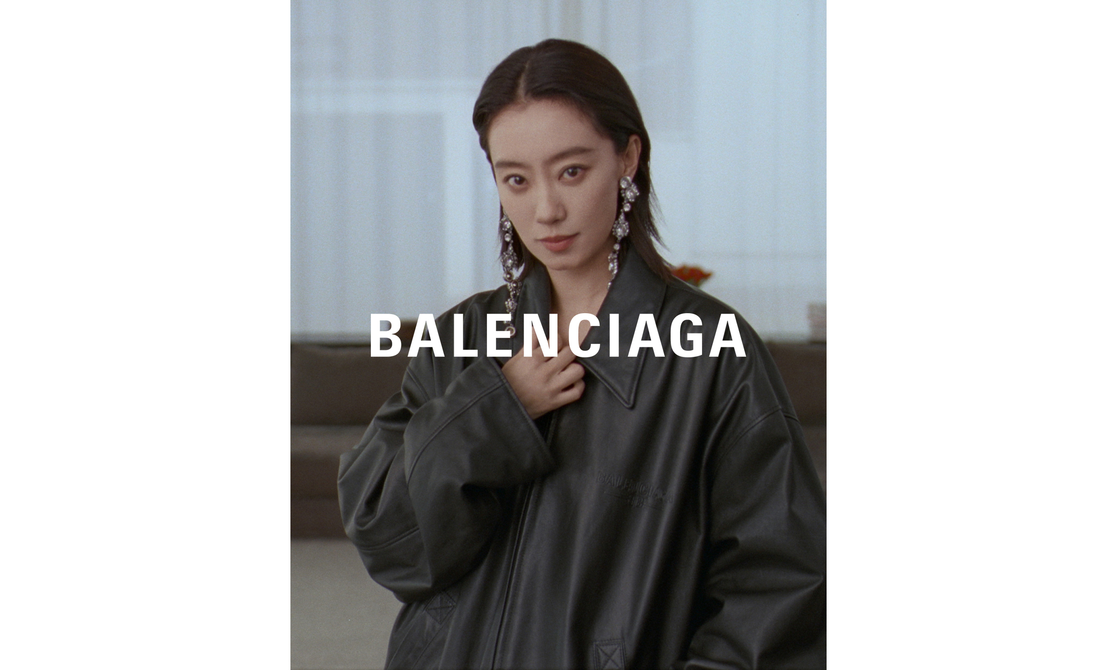 BALENCIAGA 发布新年系列广告大片