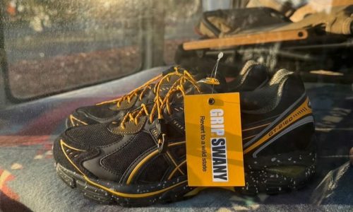 GRIP SWANY x atmos x ASICS 三方合作鞋款释出