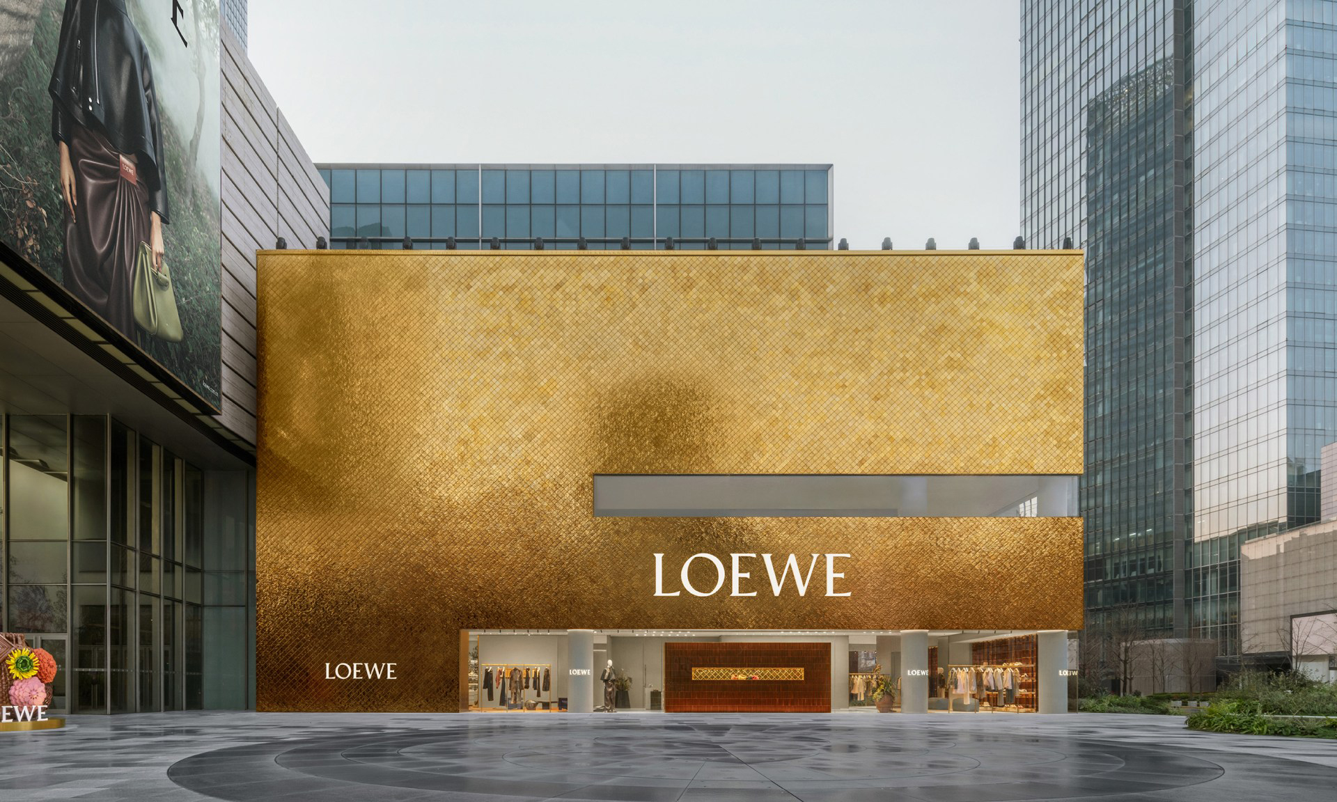 上海罗意威之家 CASA LOEWE 正式揭幕