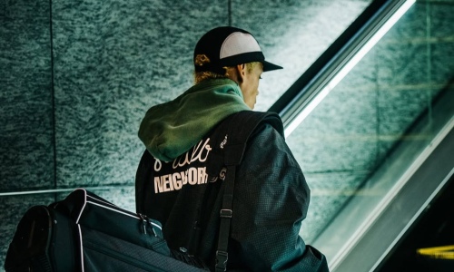 NEIGHBORHOOD® x MALBON GOLF 合作系列现已登场