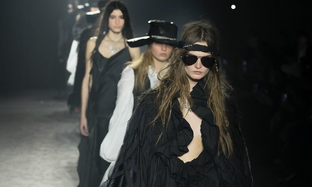 Ann Demeulemeester 发布 2025 秋冬系列