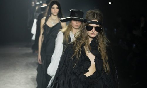 Ann Demeulemeester 发布 2025 秋冬系列