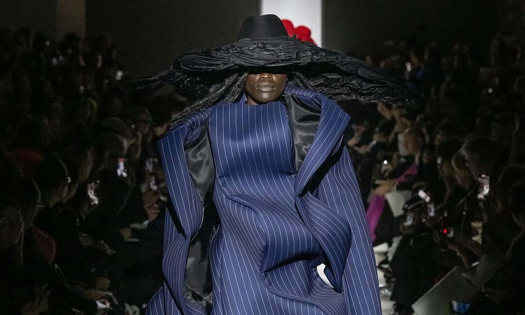 COMME des GARÇONS 2025 秋冬系列登场