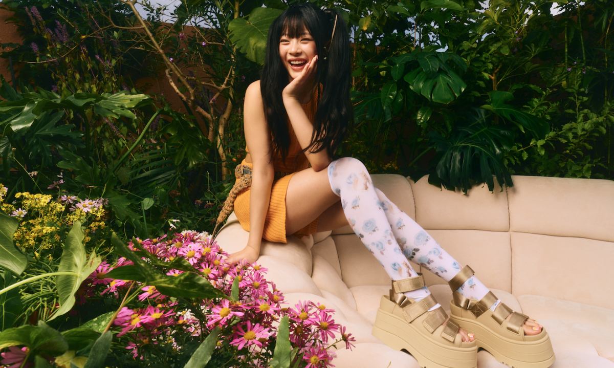 UGG® 推出炫金家族全新鞋履