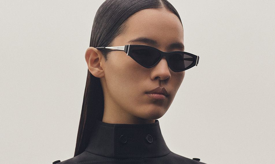 McQueen 2025 春夏推出 T-Bar  眼镜系列