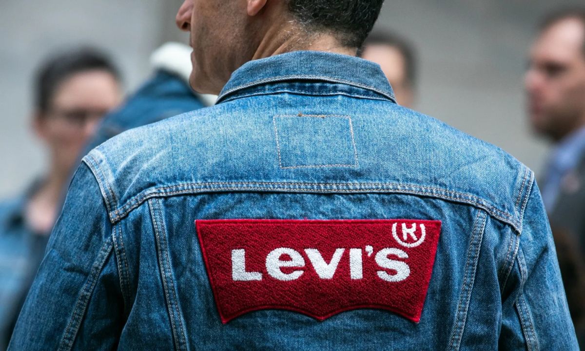 Levi’s 2025 财年开局强劲，第一季度增长 9%