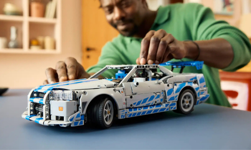 LEGO® 推出《速度与激情 2》「日产战神 R34」套组