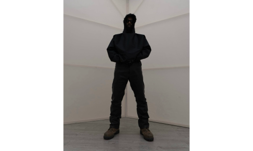 Ye 公布 YEEZY SEASON 10 预览