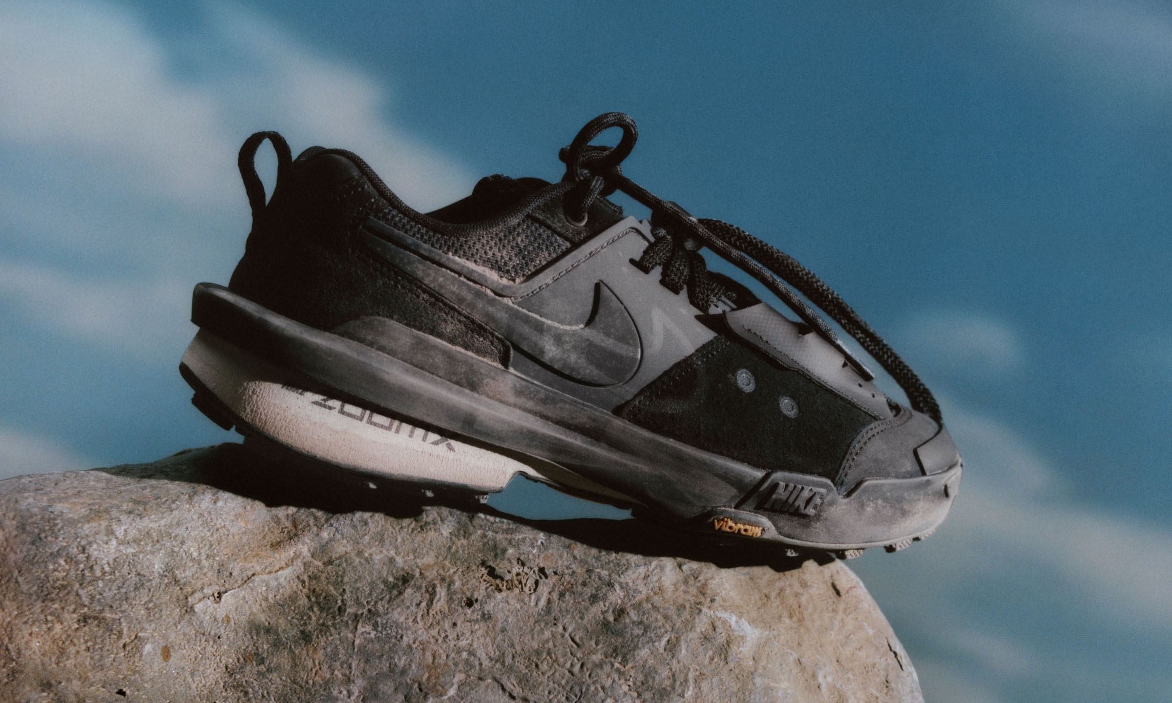sacai x Nike Zegamadome 联名鞋款系列正式发布