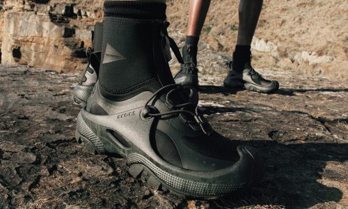 END. x and wander x Crocs 合作鞋款发布