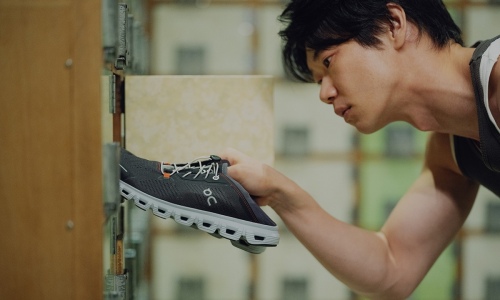 On 与 mita sneakers 的首次合作即将登场