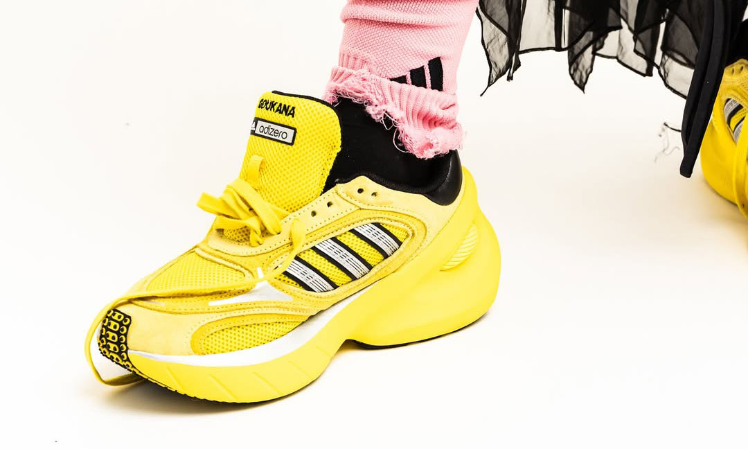 UNDEFEATED 与 LTTT 合作打造 adiZero Goukana 鞋款
