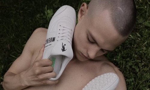 Bikkembergs x Gosha Rubchinskiy 合作鞋款率先亮相
