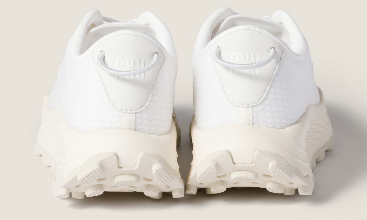 风格转向，Miu Miu 上架「厚底」Technical fabric sneakers