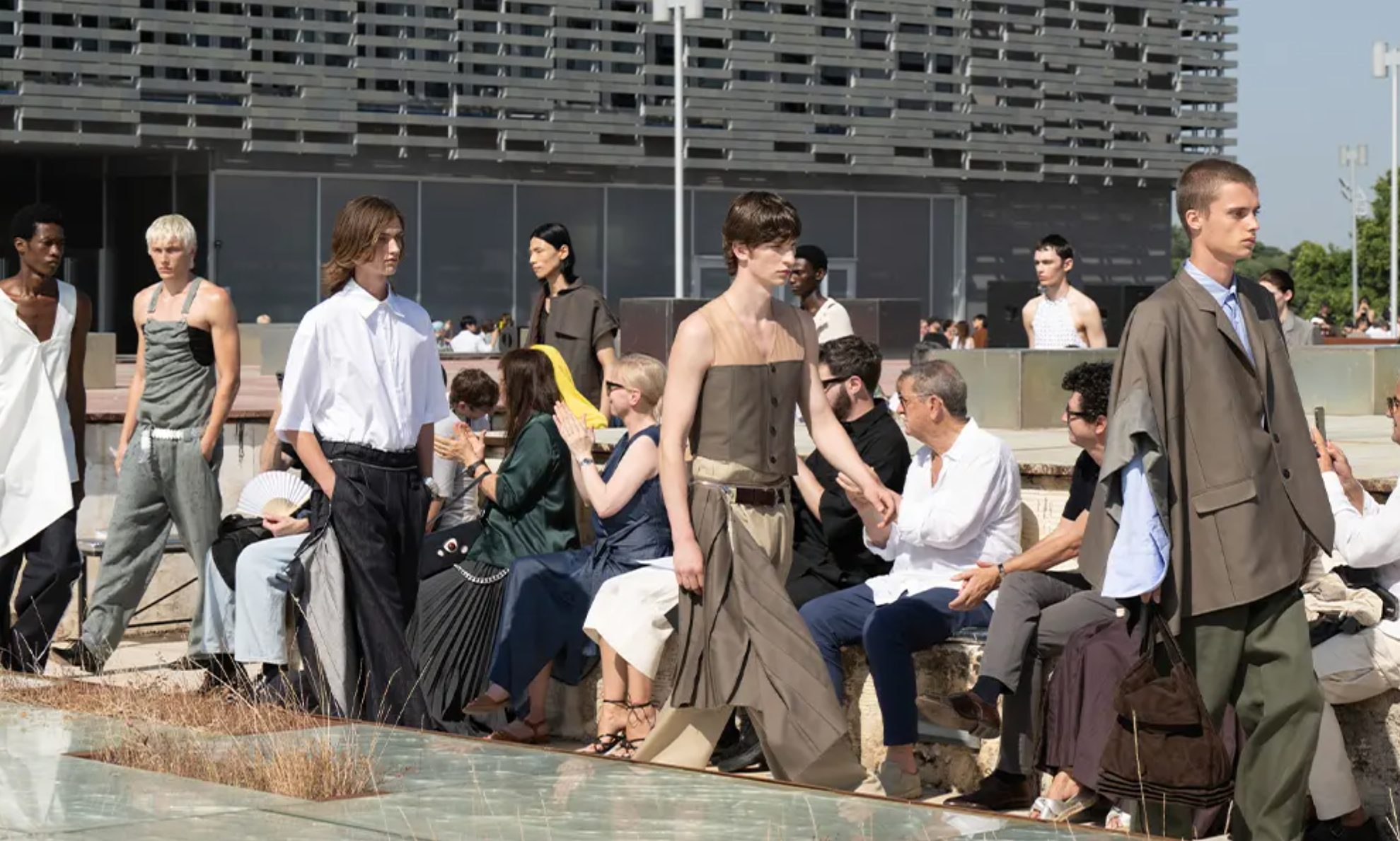 前 LOEWE 设计师 Niccolò Pasqualetti 推出首个男装系列