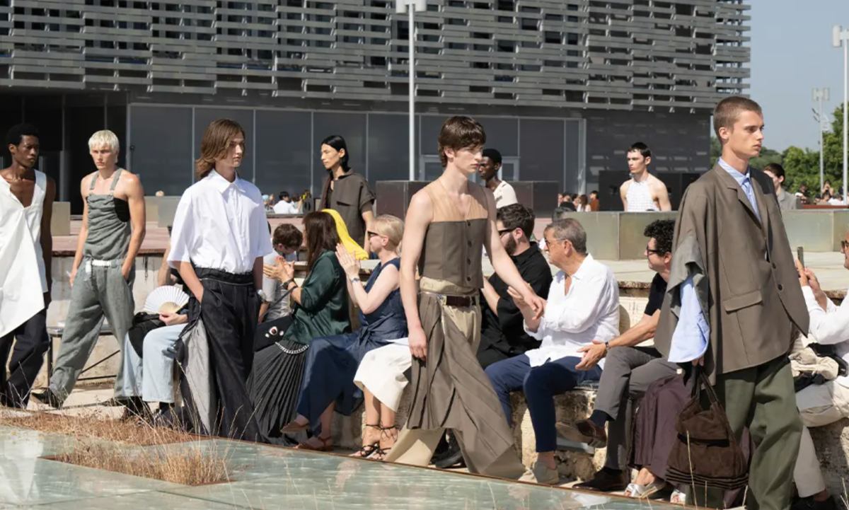 前 LOEWE 设计师 Niccolò Pasqualetti 推出首个男装系列