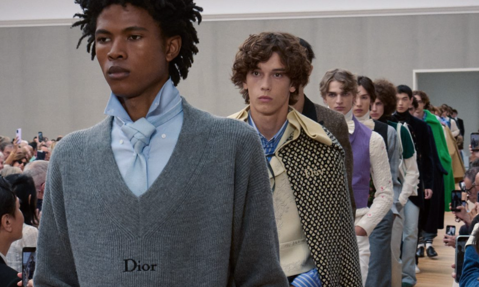 Jonathan Anderson 首个 DIOR 男装系列登场
