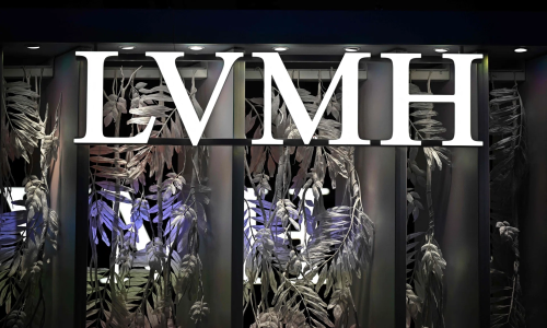 LVMH 2025 上半年净利润大跌 22%