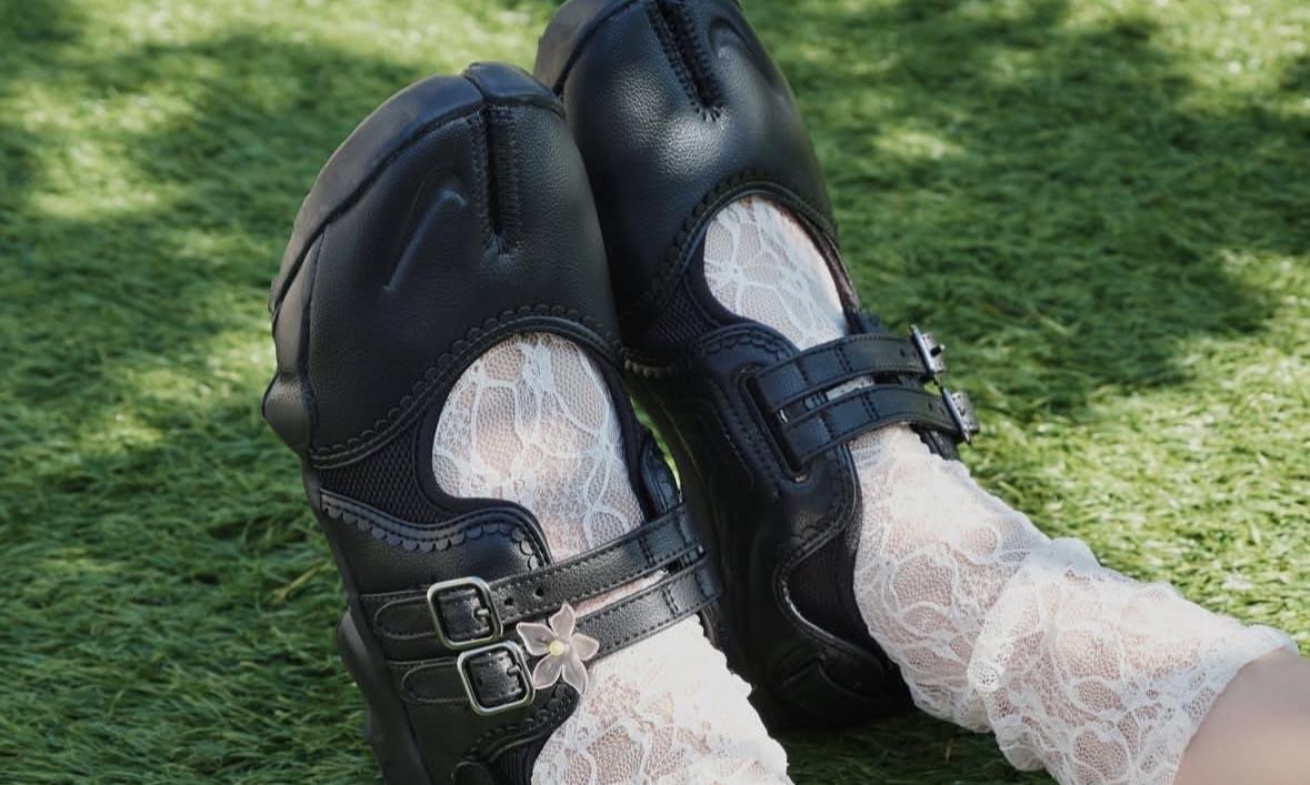 糅合芭蕾与玛丽珍元素后，让 Nike 分趾鞋 Air Rift 更受欢迎了？