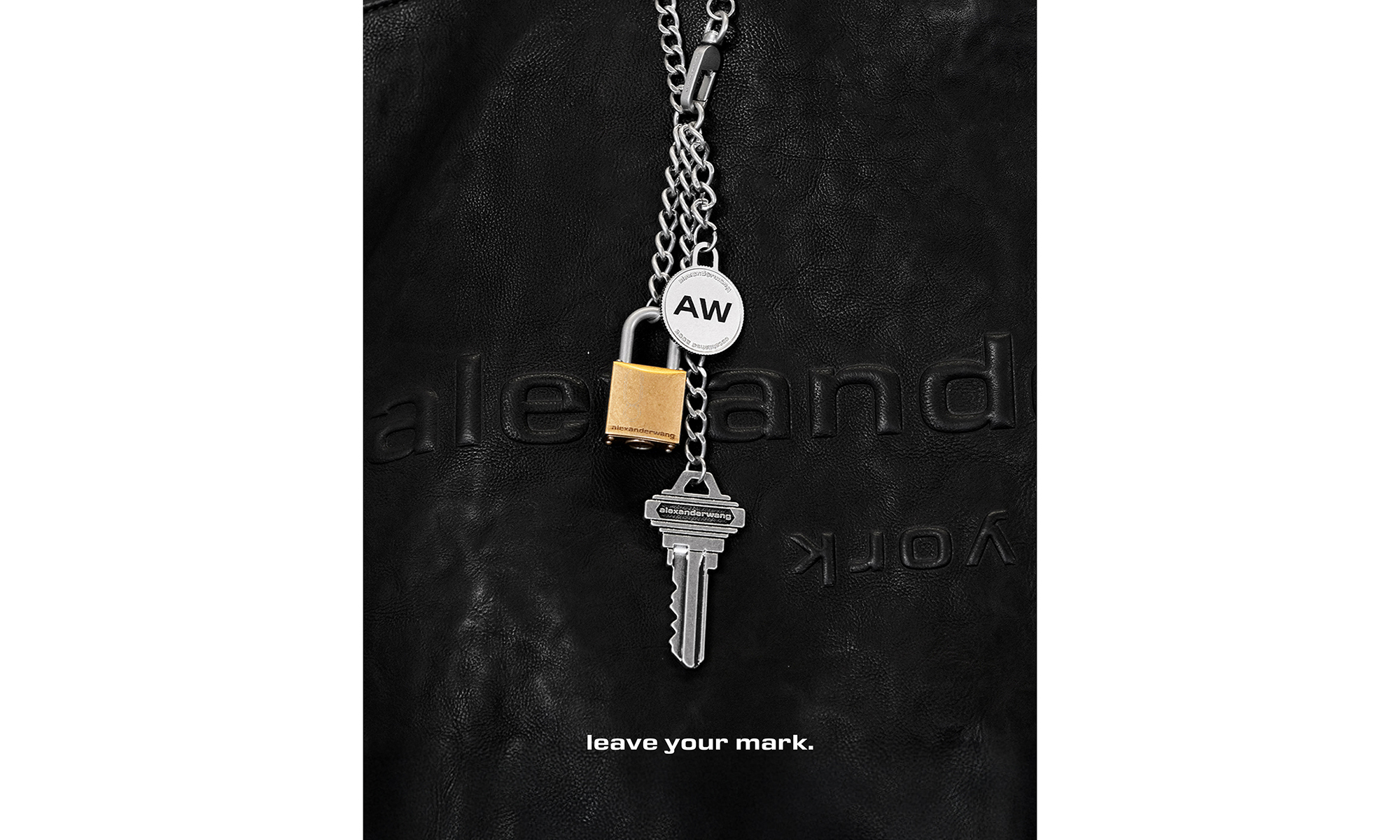 alexanderwang 推出「Locked In」定制服务