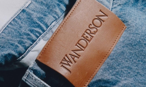 不做衣服的 JW Anderson 要对「生活方式」品类降维打击了