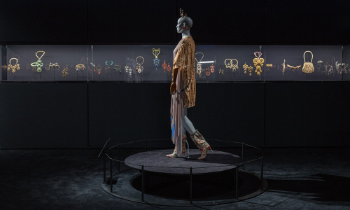 Vivienne Westwood《她和她的珠宝展》品牌巡回展上海站正式开幕