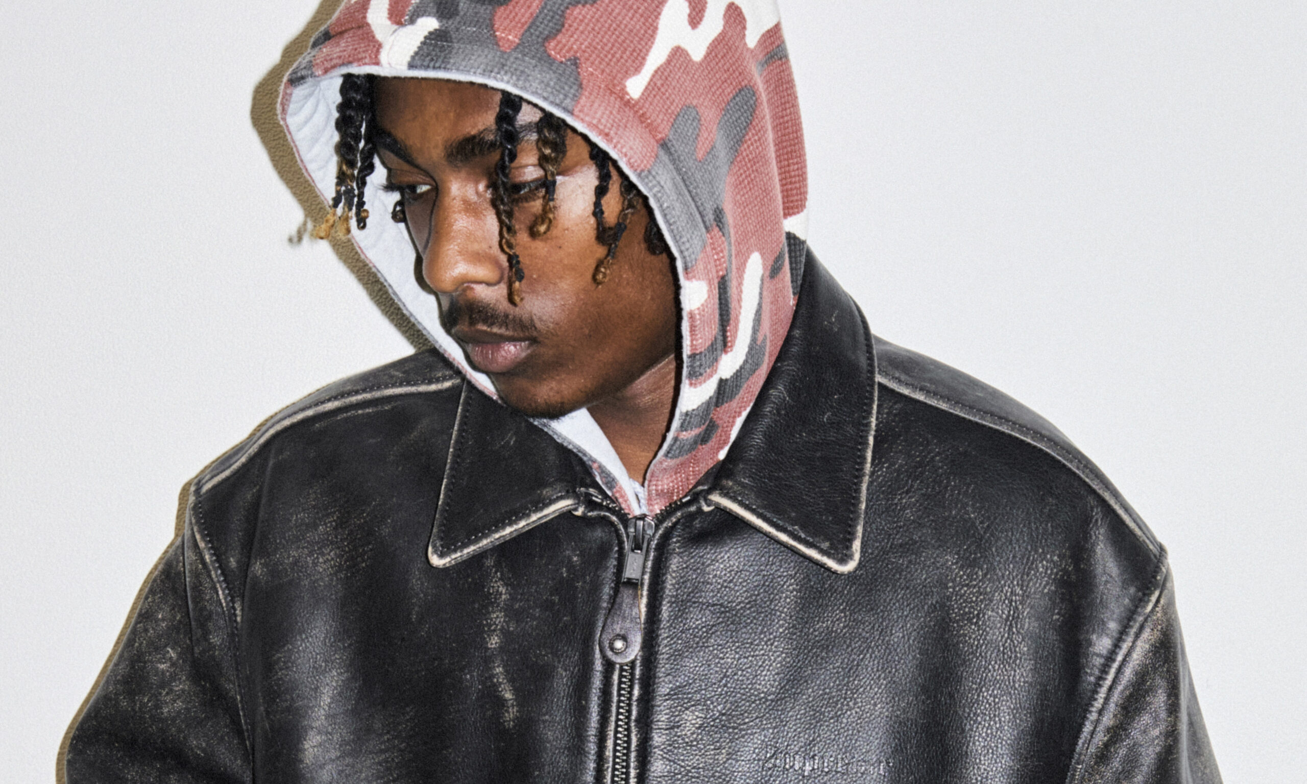 Supreme 正式发布 2025 秋冬系列 Lookbook