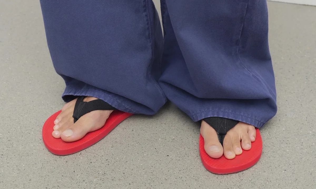 690 美元人字拖登顶 Lyst 榜首，怎么理解它的「反常规」？