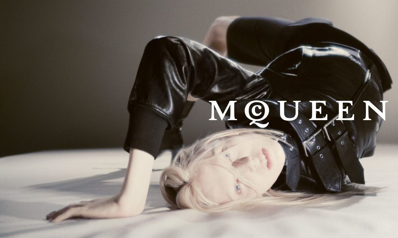 Alexander McQueen 发布 2025 秋冬系列大片