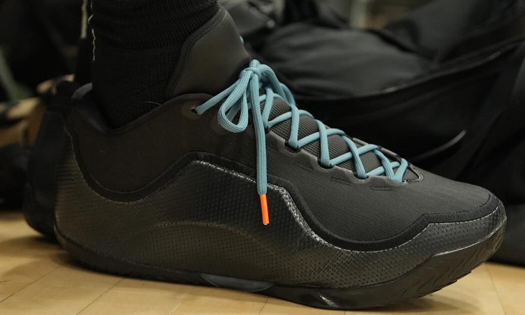 勒布朗亲自曝光新一代战靴 Nike LeBron 23