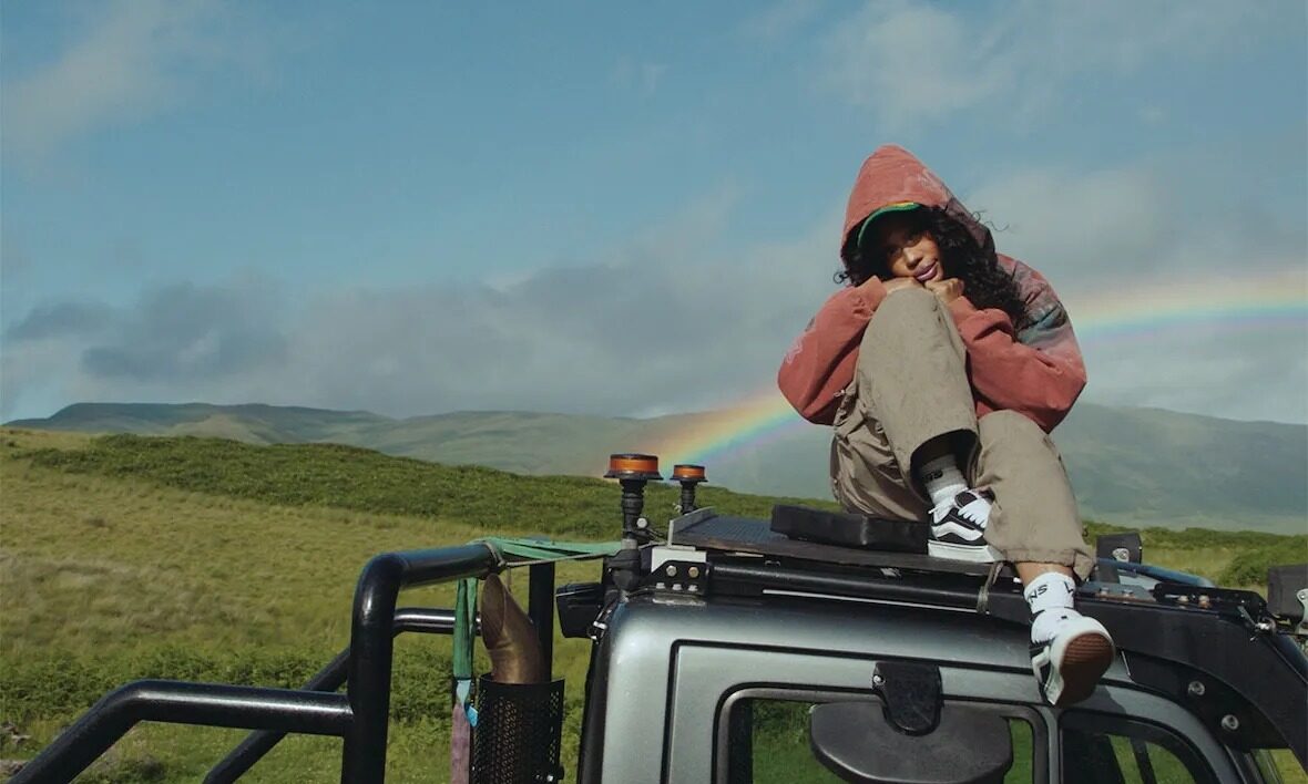 SZA 出任 VANS 艺术总监