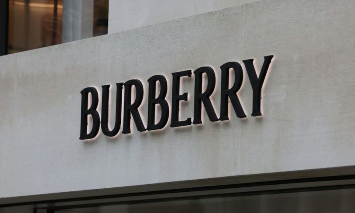 BURBERRY 成为英国潜在并购目标榜首