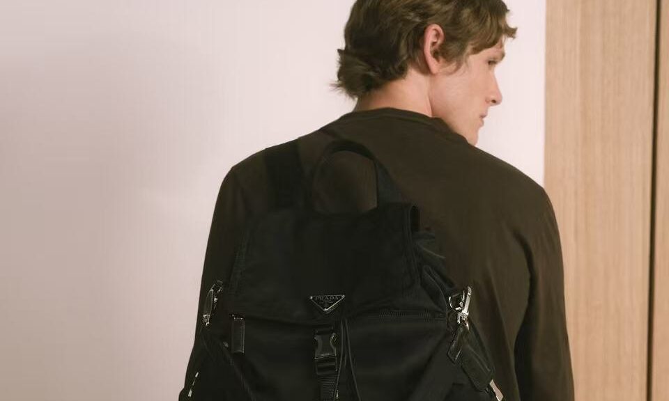 PRADA 以「PRADA Natural」为主题演绎换季风格