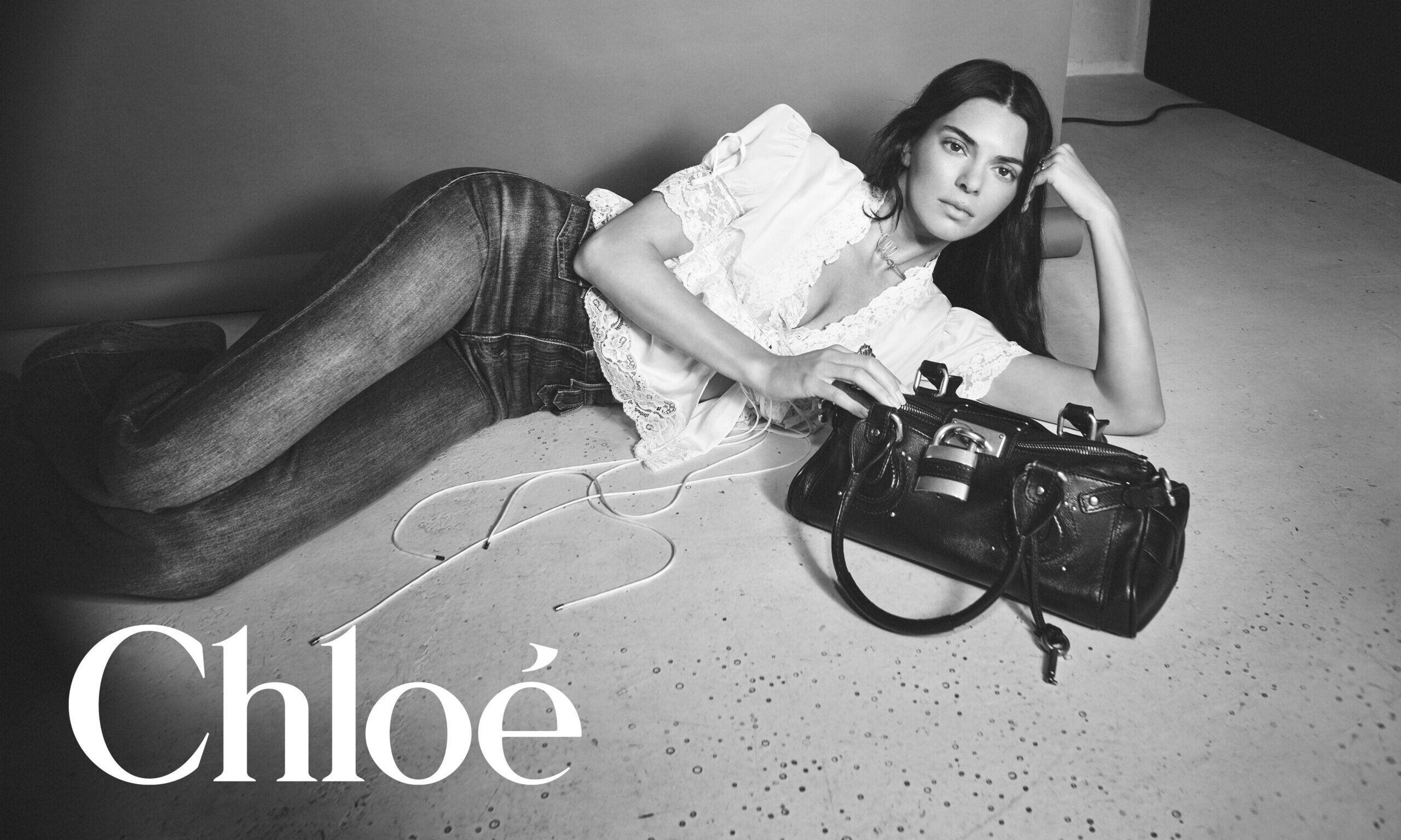 CHLOÉ 发布帕丁顿包袋系列广告大片