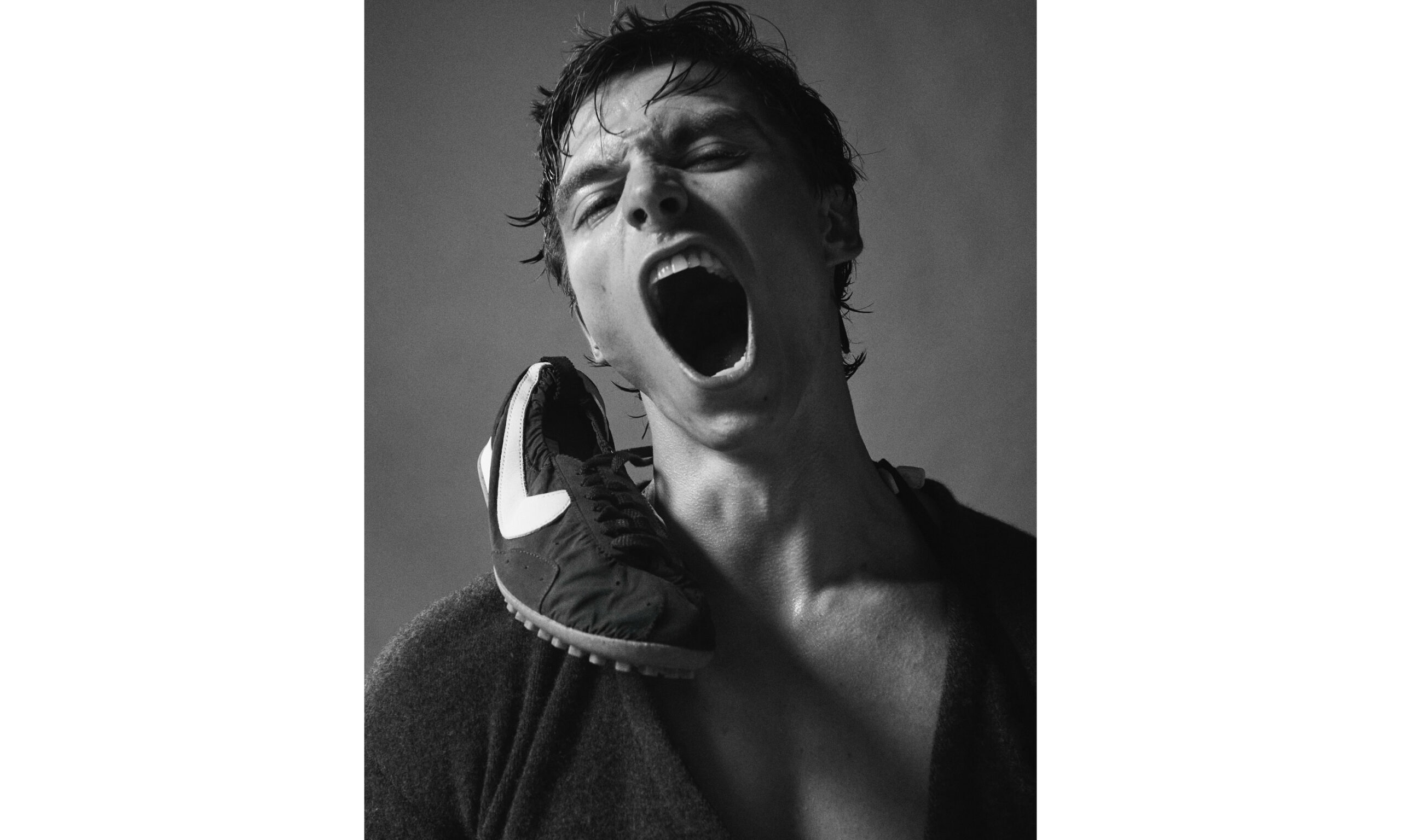 Jacquemus 释出 Nike 联乘鞋款「MOON SHOE」广告大片