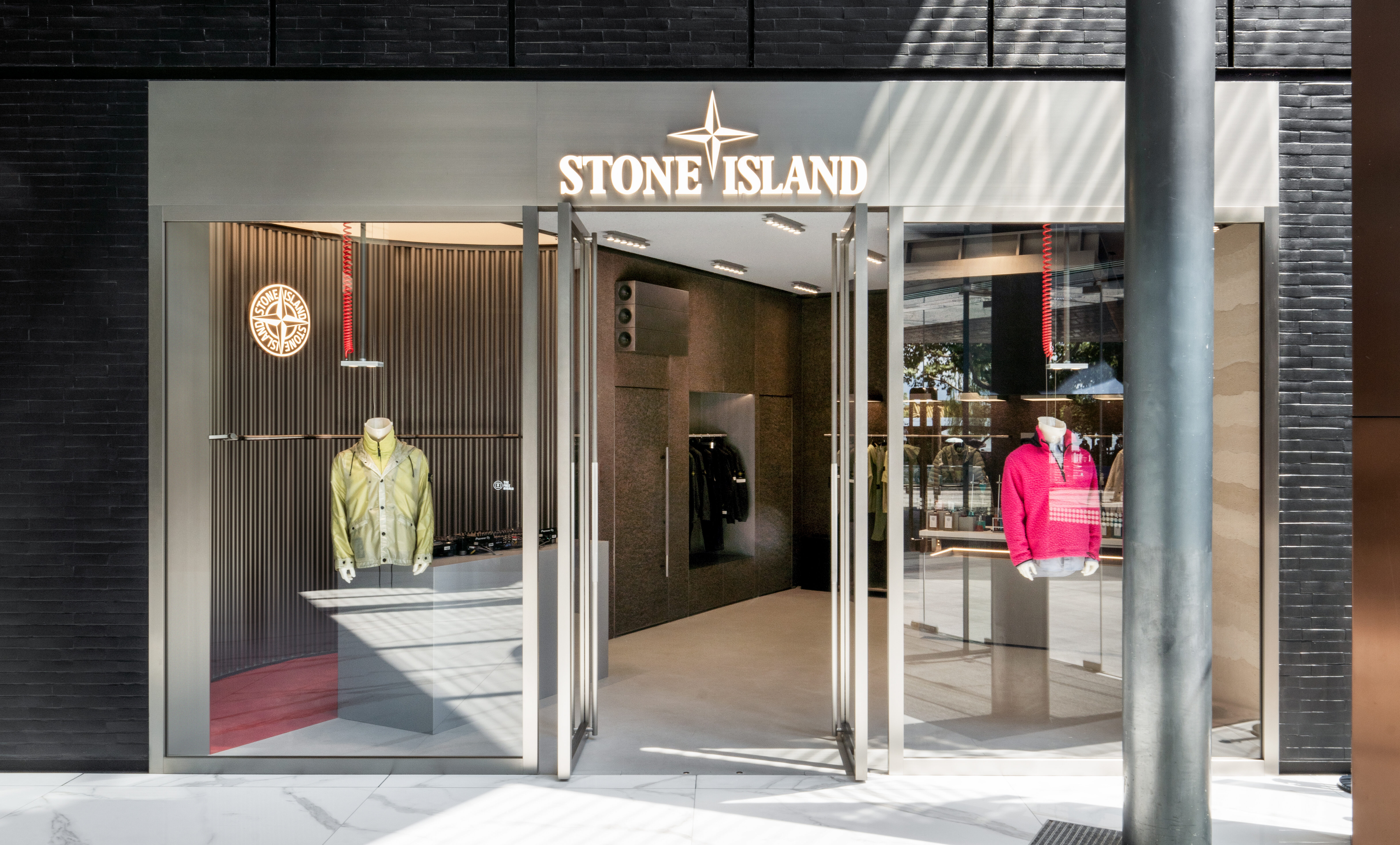 Stone Island 于杭州旗舰店举办盛大开幕活动