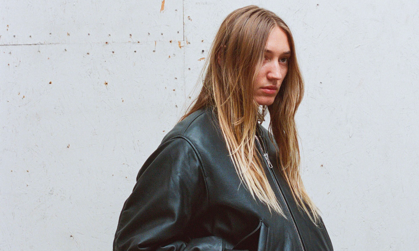 Stüssy 2025 假日系列造型特辑发布