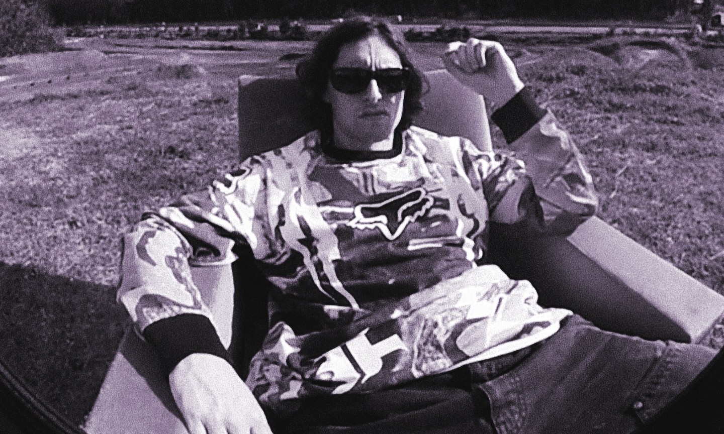 Supreme 发布与 Fox Racing 联名服饰系列