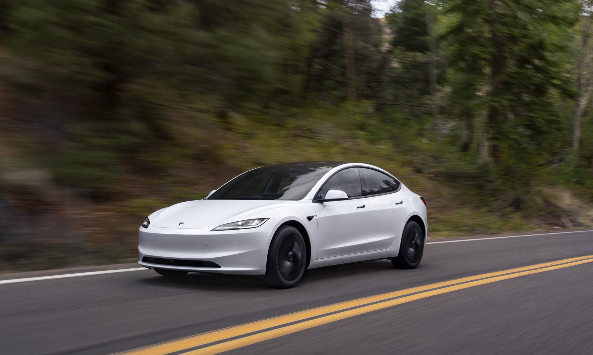 Tesla 官网上架两款车型标准版