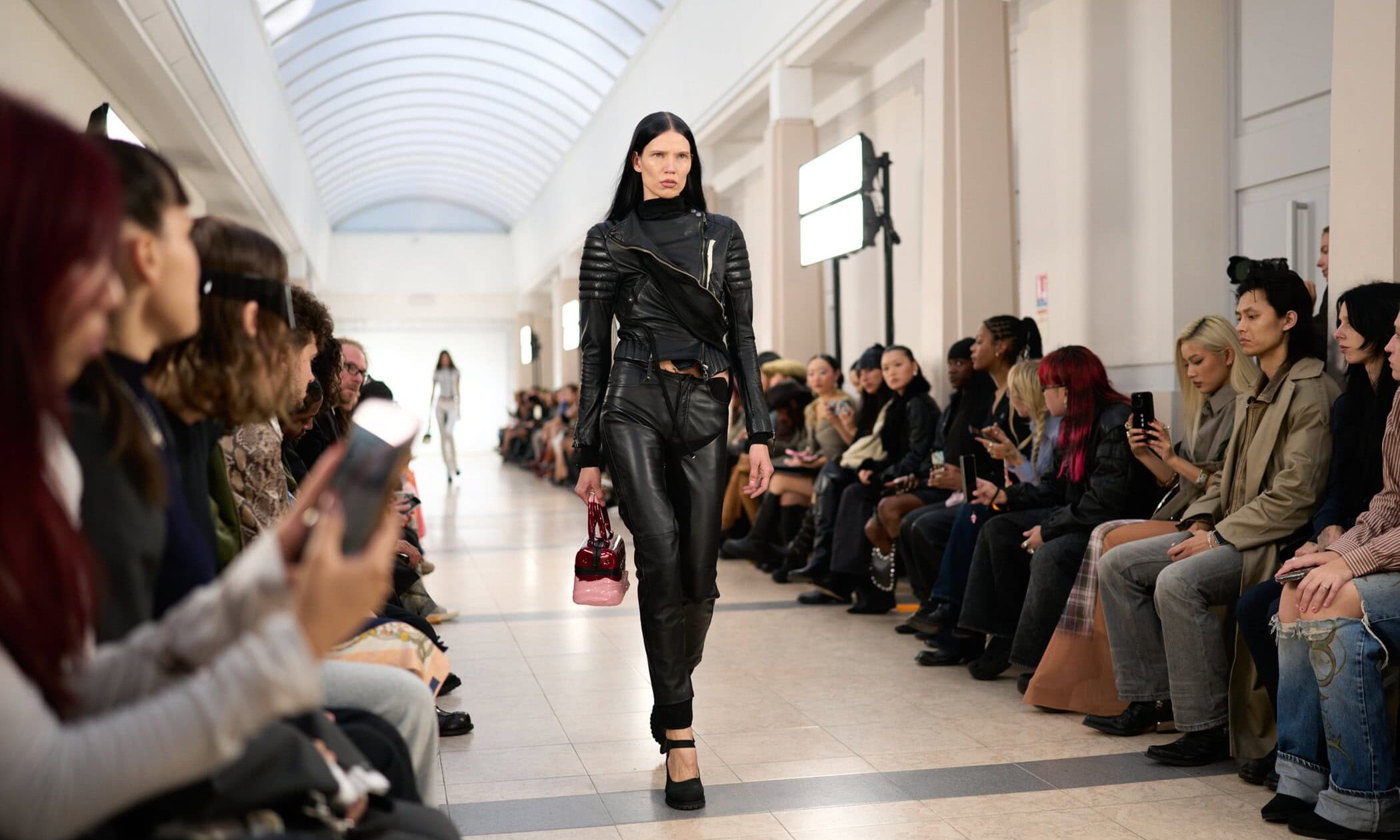 OTTOLINGER 发布 2026 春夏系列秀