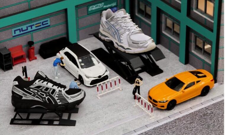 ASICS 亚瑟士全新 GEL-KAYANO 12.1 全新配色即将发售