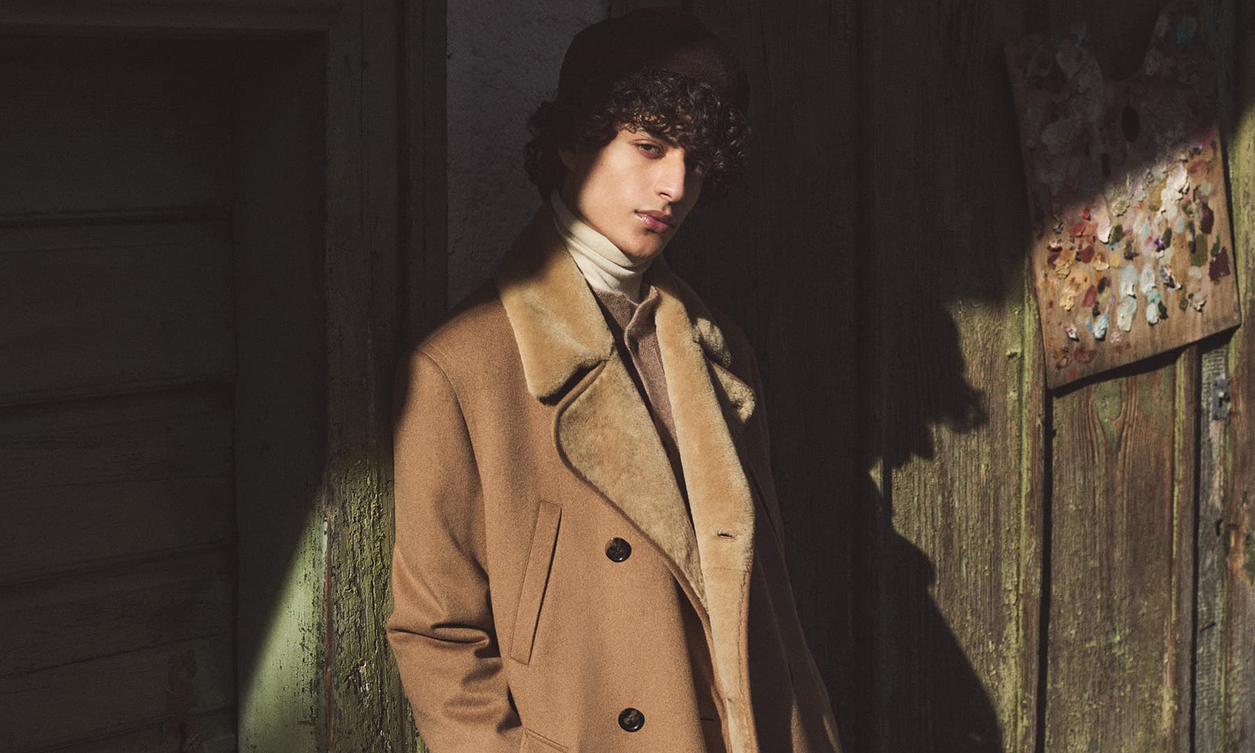 Loro Piana 发布 2025 假日系列广告