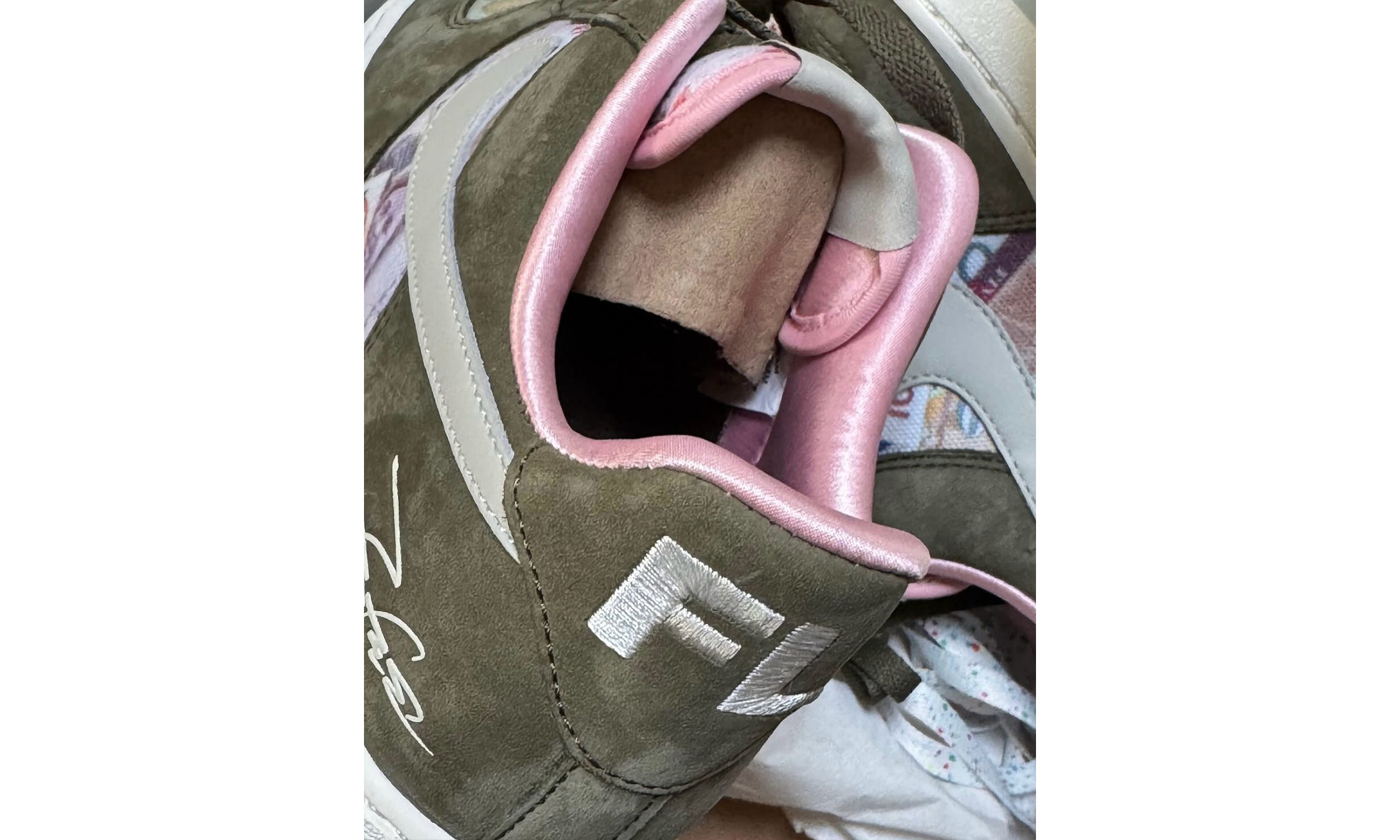 全球 70 双，Futura 亲晒限量版 Nike Air Force 1「FLOM」新作