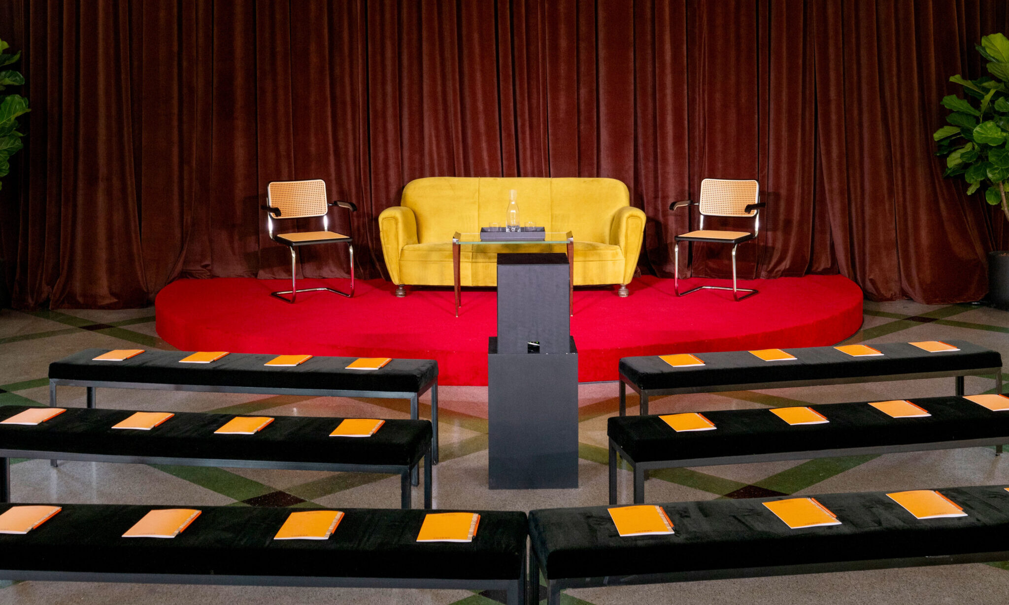 Miu Miu 文学俱乐部上海站「女性成长启示」活动回顾