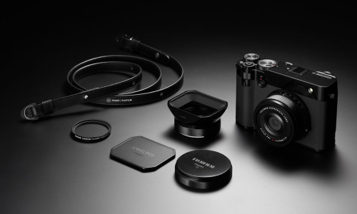 FUJIFILM x fragment design 推出 GFX100RF 中画幅相机