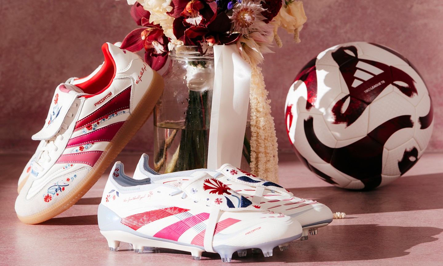 adidas 携手 The Football Gal 推出特别版 Predator TFG