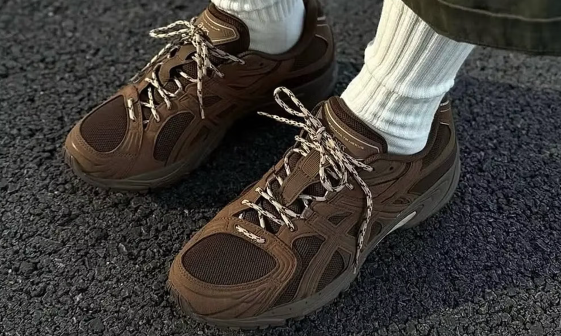 ASICS 前三季表现强劲